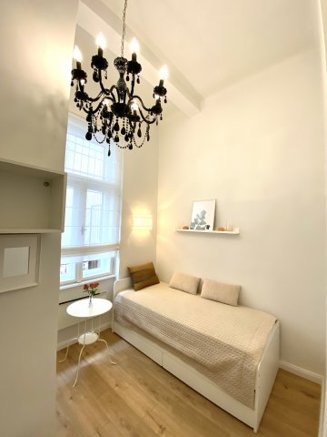 Kiadó téglalakás, albérlet, V. kerületben, Falk Miksa utcában