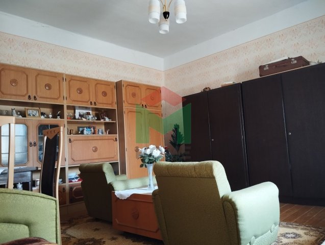 Eladó családi ház, Szenyéren 12 M Ft, 3 szobás