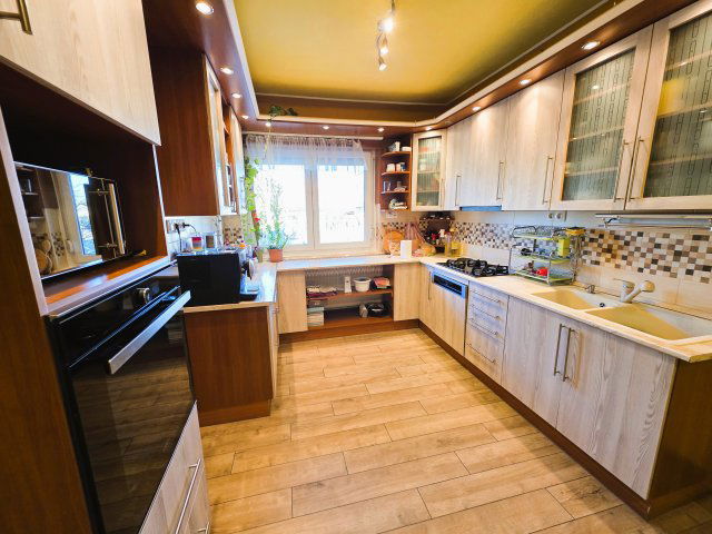 Eladó sorház, Kiskunhalason 65.9 M Ft, 4 szobás