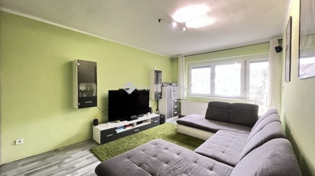 Eladó téglalakás, Egerben 70.5 M Ft, 2+1 szobás