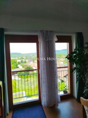 Eladó téglalakás, Dorogon 65 M Ft, 3 szobás