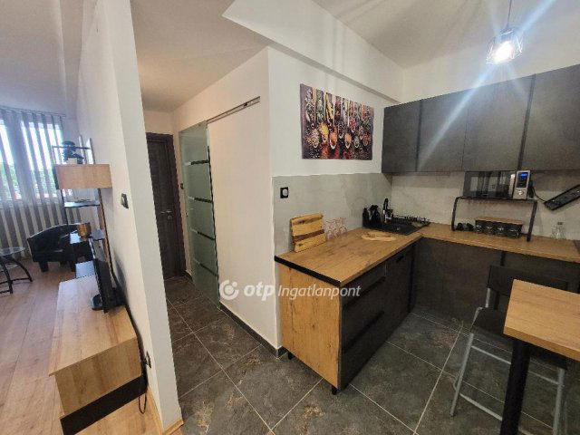 Eladó téglalakás, Debrecenben 74.9 M Ft, 2 szobás