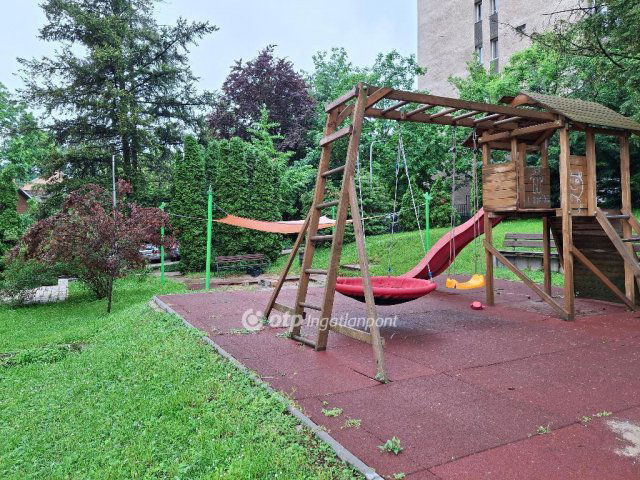 Eladó téglalakás, Budapesten, II. kerületben 82.9 M Ft, 2 szobás