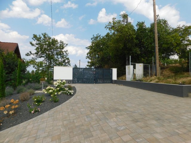 Eladó családi ház, Gyenesdiáson, Margaréta utcában 299 M Ft