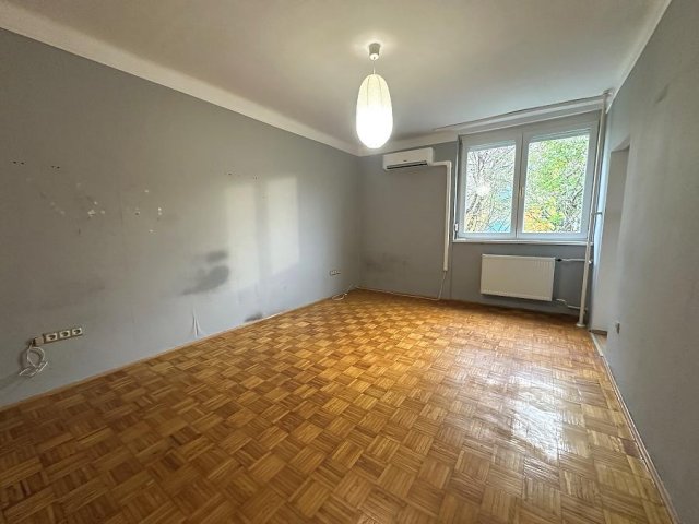 Eladó téglalakás, Budapesten, X. kerületben 41.9 M Ft, 1 szobás