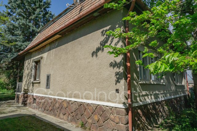 Eladó családi ház, Kapuváron 39.9 M Ft, 2+1 szobás