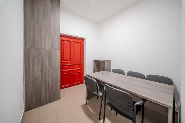 Kiadó üzlethelyiség, Miskolcon 290 E Ft / hó, 3 szobás