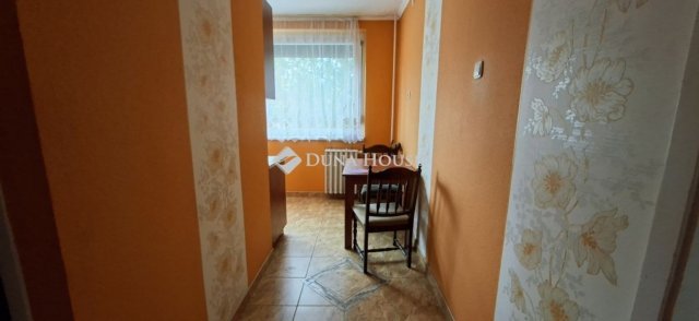 Kiadó panellakás, albérlet, Kecskeméten 140 E Ft / hó, 2 szobás
