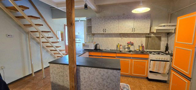 Eladó sorház, Felsőpakonyban 56 M Ft, 5 szobás