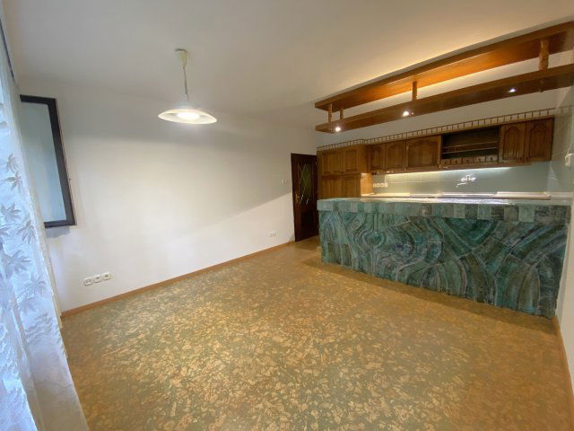 Eladó téglalakás, Kecskeméten 74.99 M Ft, 4 szobás