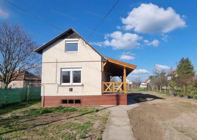 Eladó mezogazdasagi ingatlan, Cegléden 31.9 M Ft, 2 szobás