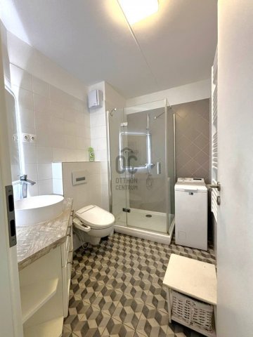 Eladó nyaraló, Balatonszemesen 118.9 M Ft, 3 szobás