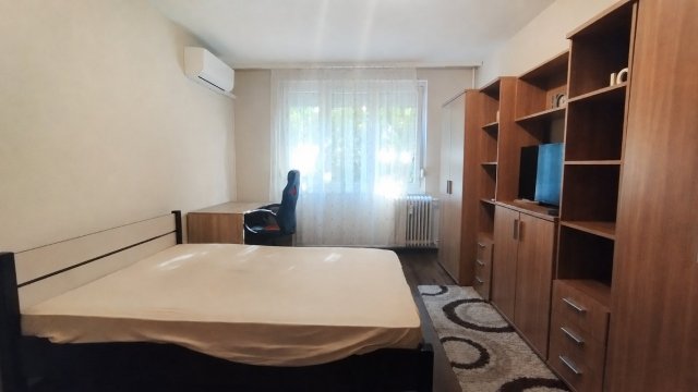 Eladó panellakás, Debrecenben 61.9 M Ft, 2 szobás