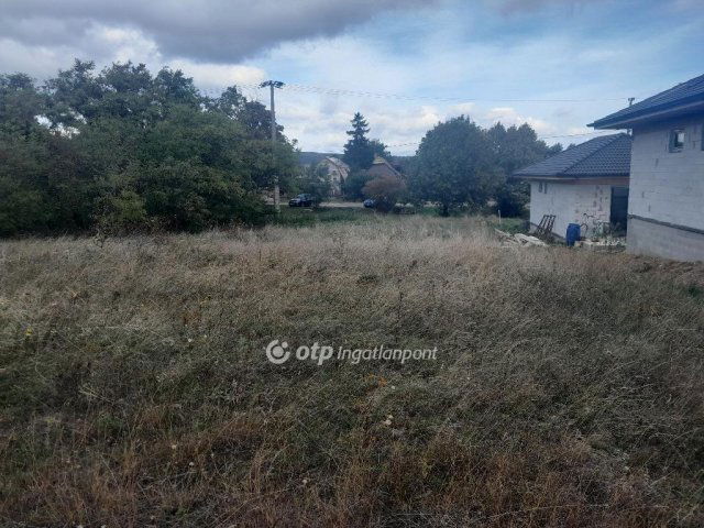 Eladó telek, Száron 20 M Ft / költözzbe.hu