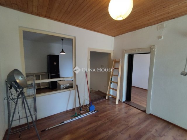 Eladó családi ház, Héregen 19.999 M Ft, 4 szobás