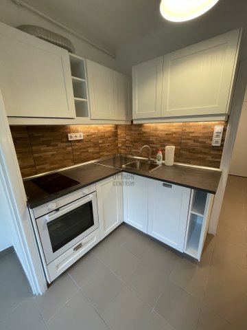 Kiadó téglalakás, albérlet, Budapesten, III. kerületben