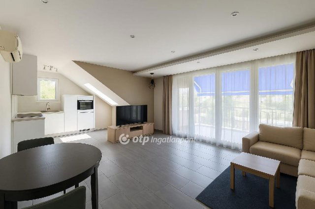 Eladó téglalakás, Budapesten, VI. kerületben 124.9 M Ft