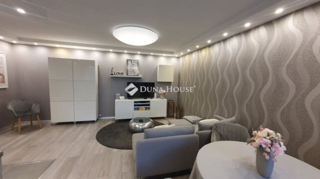 Eladó panellakás, Budapesten, IV. kerületben 99.9 M Ft, 4 szobás