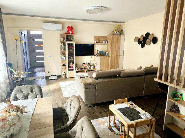 Eladó ikerház, Nyíregyházán 85.5 M Ft, 3 szobás