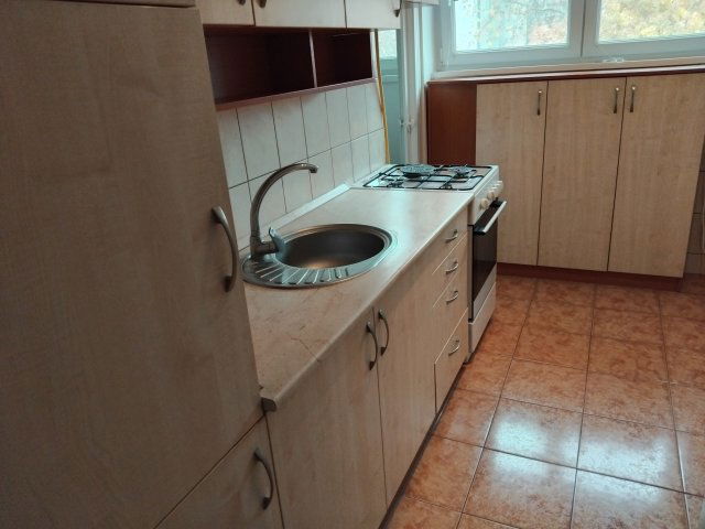 Eladó téglalakás, Pécsett 58 M Ft, 2+1 szobás