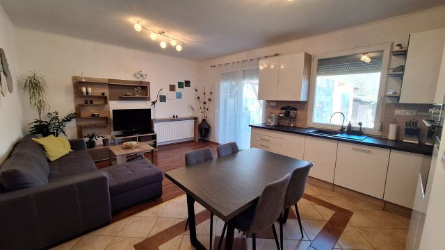 Eladó családi ház, Győrszemerén 68.8 M Ft, 4 szobás