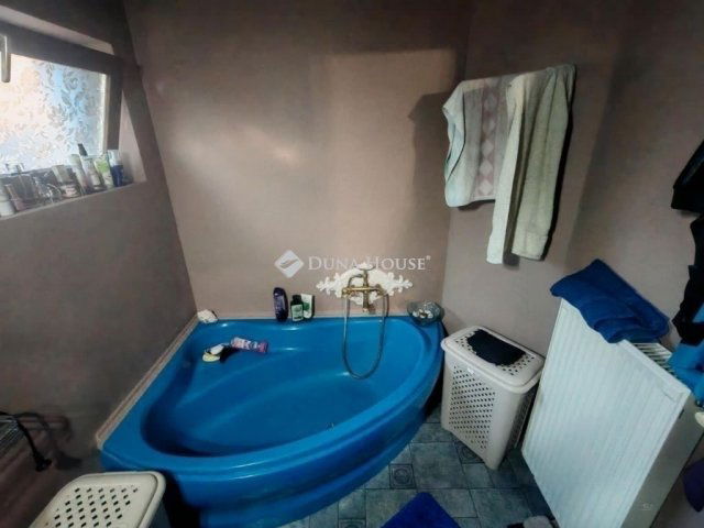 Eladó családi ház, Monoron 139 M Ft, 5 szobás