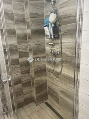 Eladó családi ház, Budapesten, X. kerületben 62.9 M Ft, 3 szobás