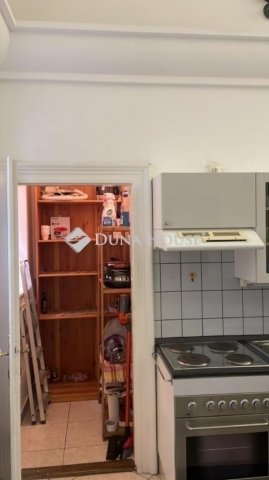 Eladó téglalakás, Budapesten, XIV. kerületben 150 M Ft, 2 szobás