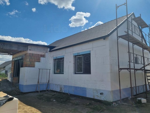 Eladó családi ház, Ságváron 89.9 M Ft, 4 szobás