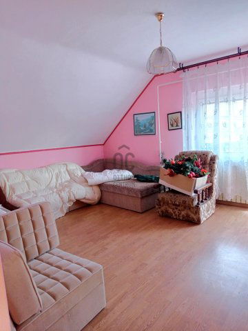 Eladó családi ház, Tatabányán 164 M Ft, 6 szobás