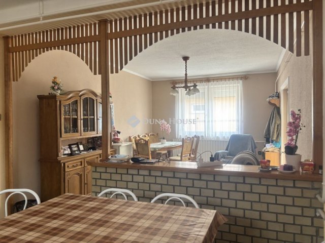 Eladó családi ház, Jászberényben 85 M Ft, 4 szobás