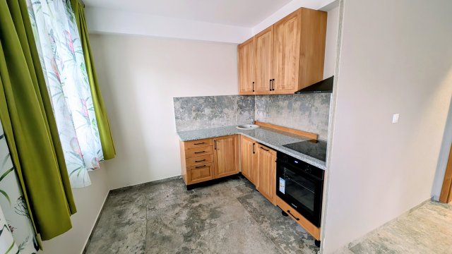 Eladó téglalakás, Kecskeméten 84 M Ft, 3 szobás
