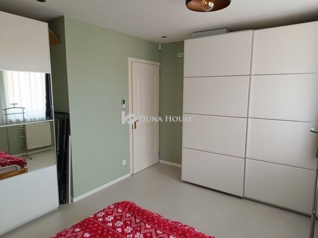 Eladó téglalakás, Budapesten, VIII. kerületben 85.2 M Ft