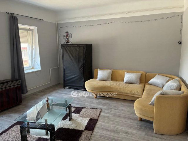 Eladó családi ház, Sarkadon 12 M Ft, 1+1 szobás