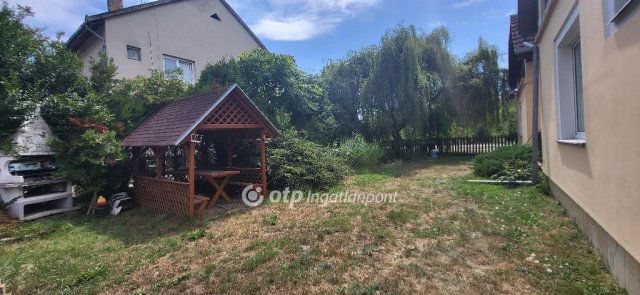 Eladó családi ház, Türjén 59.9 M Ft, 5+3 szobás