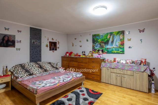 Eladó családi ház, Várvölgyön 28 M Ft, 1+1 szobás