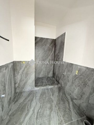 Eladó téglalakás, Budapesten, XX. kerületben 59.9 M Ft, 3 szobás