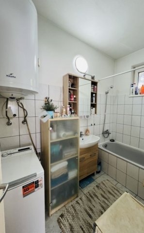 Eladó családi ház, Szigetszentmiklóson 80.99 M Ft, 3 szobás