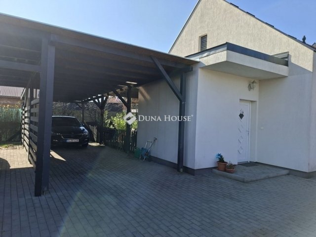 Eladó családi ház, Lepsényben 73.6 M Ft, 4 szobás