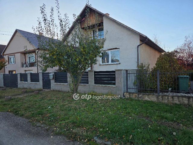 Eladó családi ház, Kistokajon 79.5 M Ft, 2 szobás