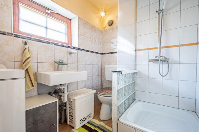 Eladó téglalakás, Budapesten, XVI. kerületben, József utcában