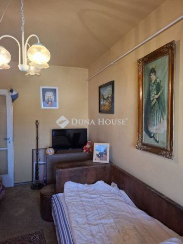 Eladó téglalakás, Szekszárdon, Kodály Zoltán utcában 26.8 M Ft