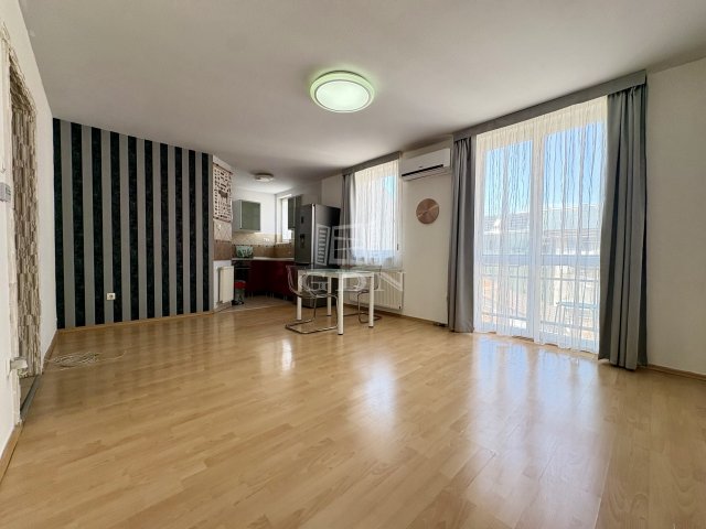 Eladó téglalakás, Budapesten, IX. kerületben 63.5 M Ft, 1 szobás
