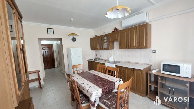 Kiadó panellakás, albérlet, Debrecenben 200 E Ft / hó