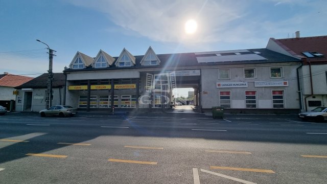 Kiadó üzlethelyiség, Székesfehérvárott 465 E Ft / hó