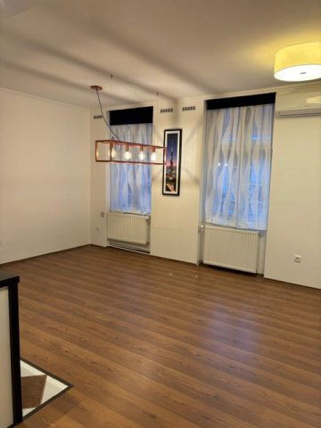 Kiadó téglalakás, albérlet, V. kerületben, Széchenyi utcában