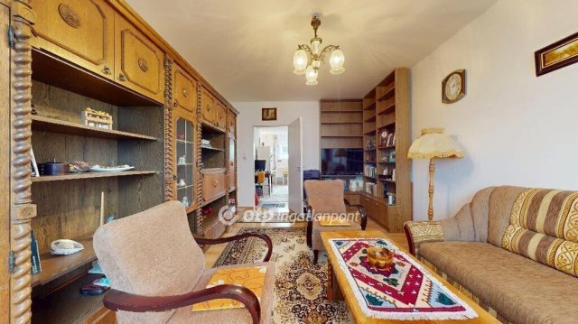 Eladó panellakás, Miskolcon 37.9 M Ft, 2 szobás