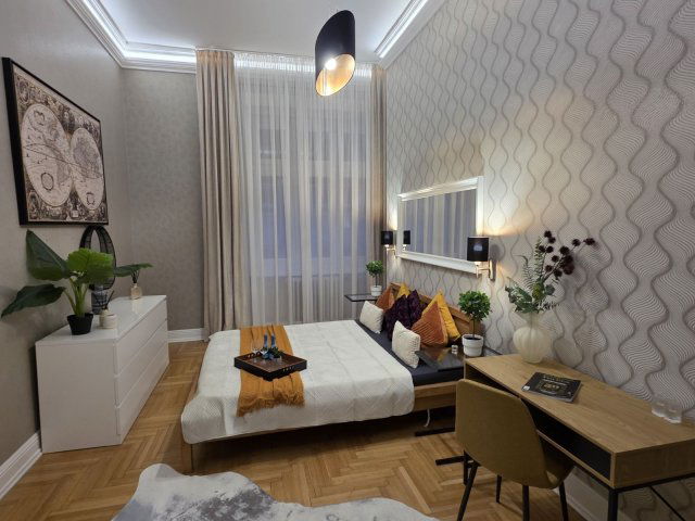 Kiadó téglalakás, albérlet, V. kerületben, Honvéd utcában