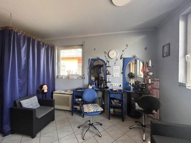 Eladó családi ház, Abonyban 74 M Ft, 3 szobás