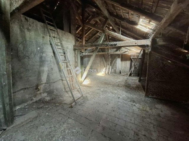 Eladó téglalakás, Budapesten, XI. kerületben 74 M Ft, 1 szobás